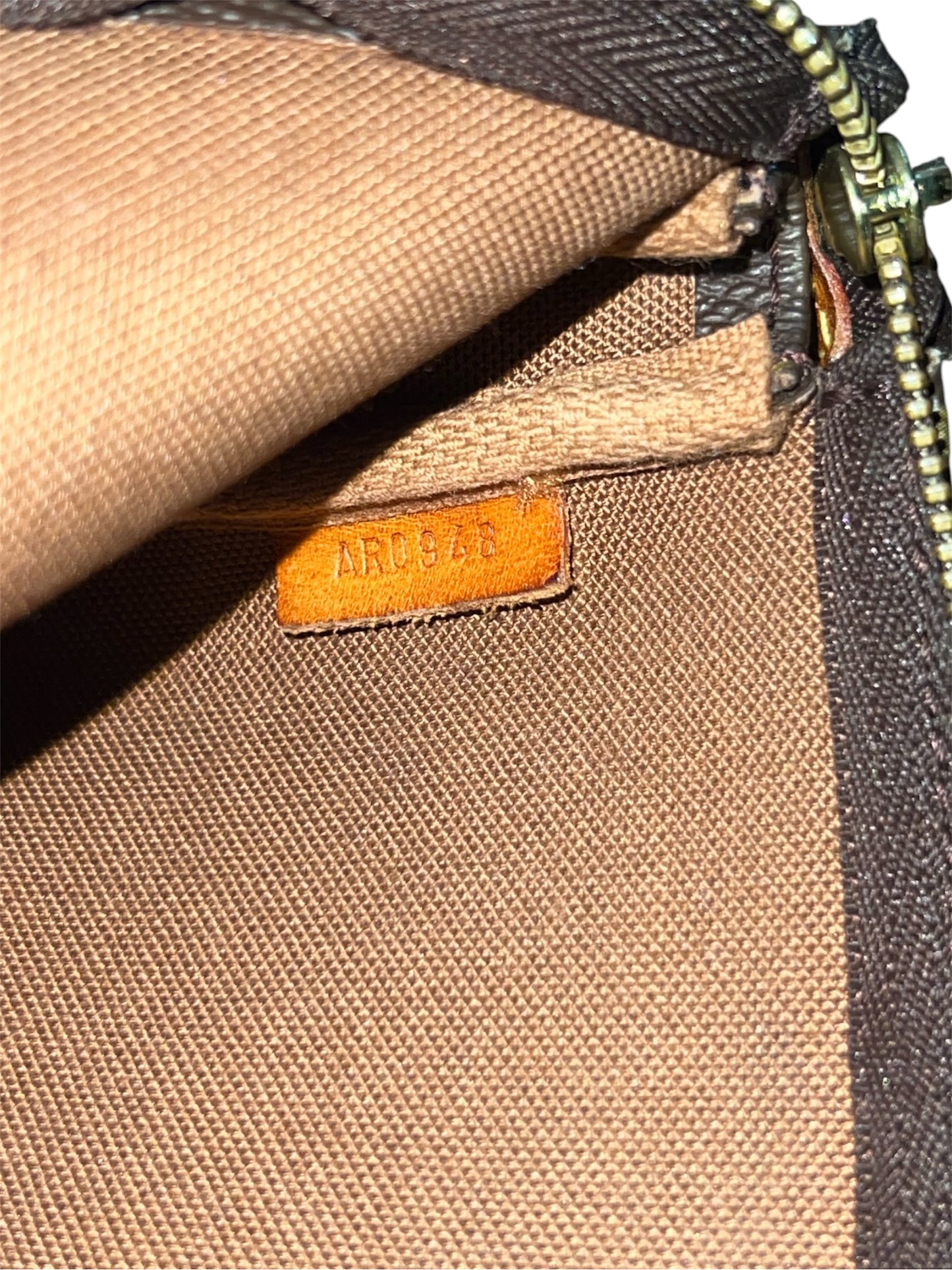 Louis Vuitton Monogram Pochette