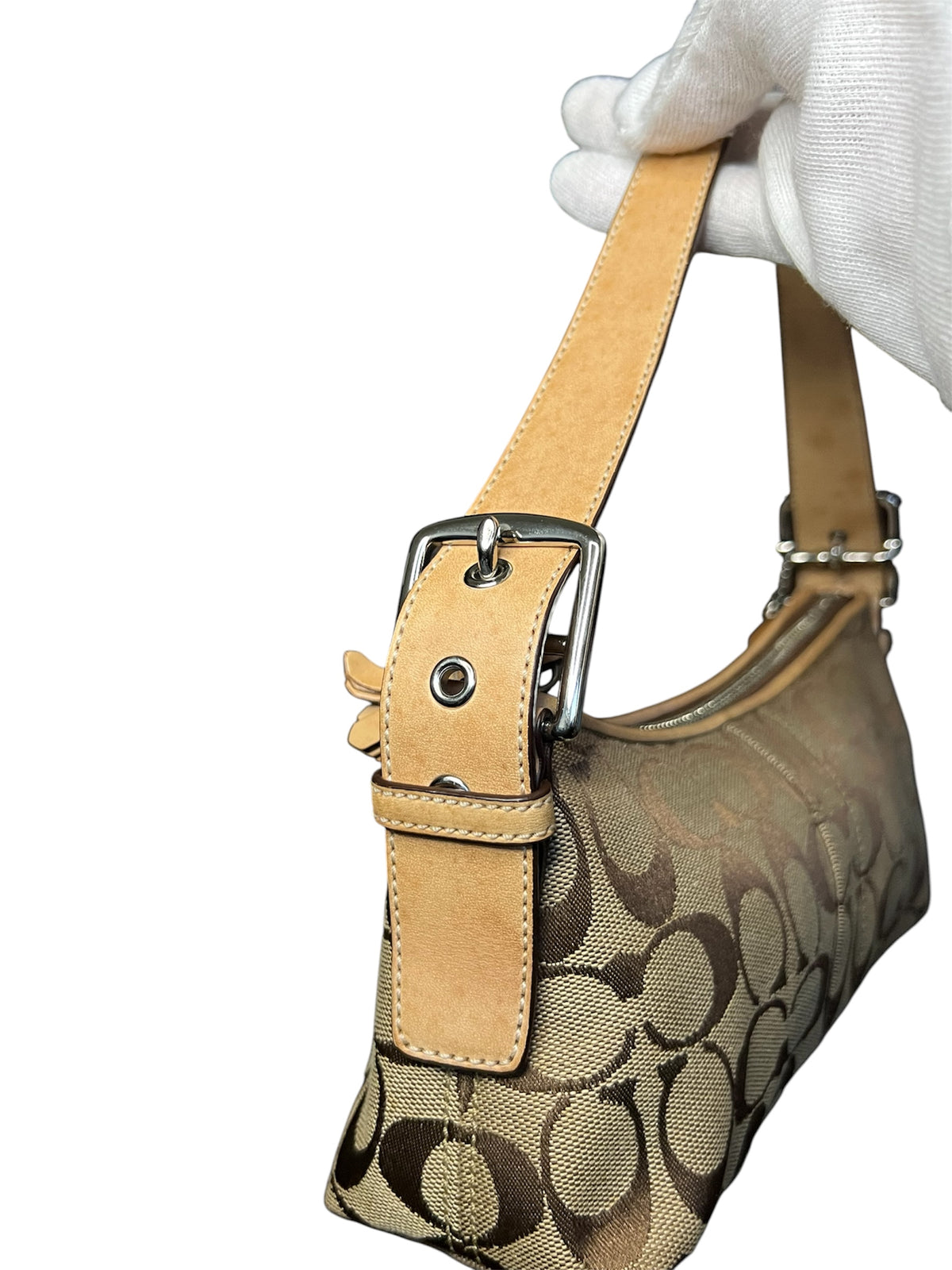 Coach Signature Hampton Baguette