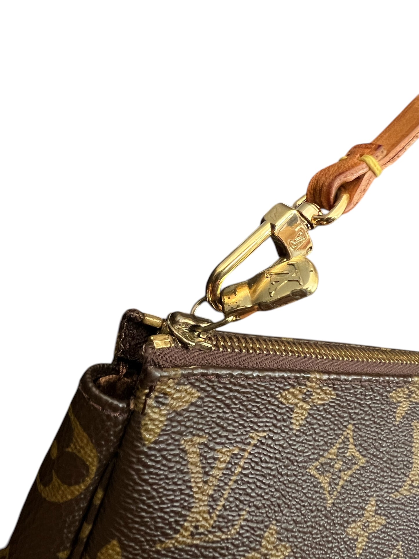 Louis Vuitton Monogram Pochette